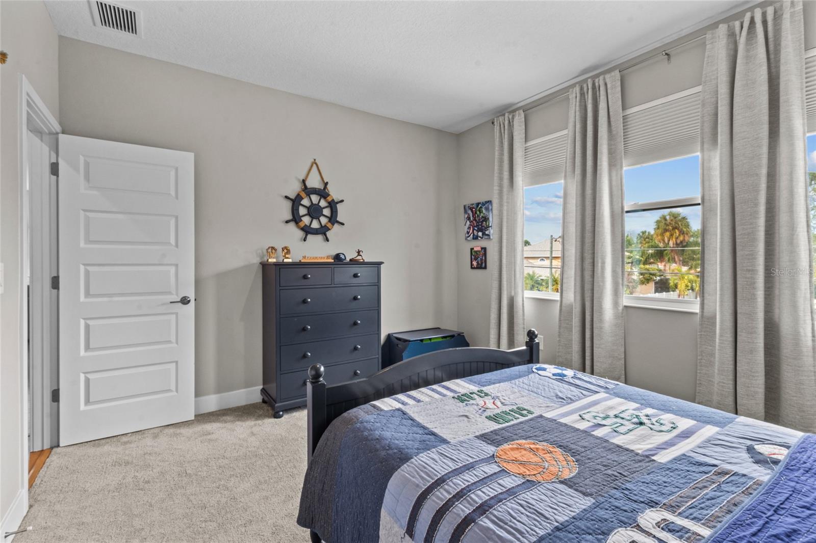 Image 37 of 49 For 4104 Cleveland Street