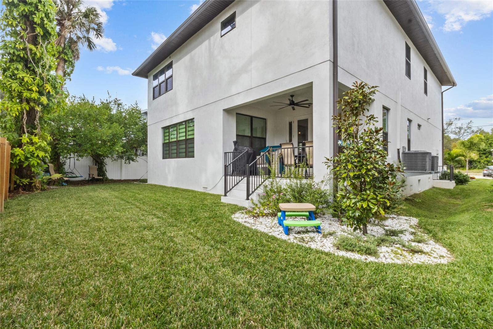 Image 44 of 49 For 4104 Cleveland Street