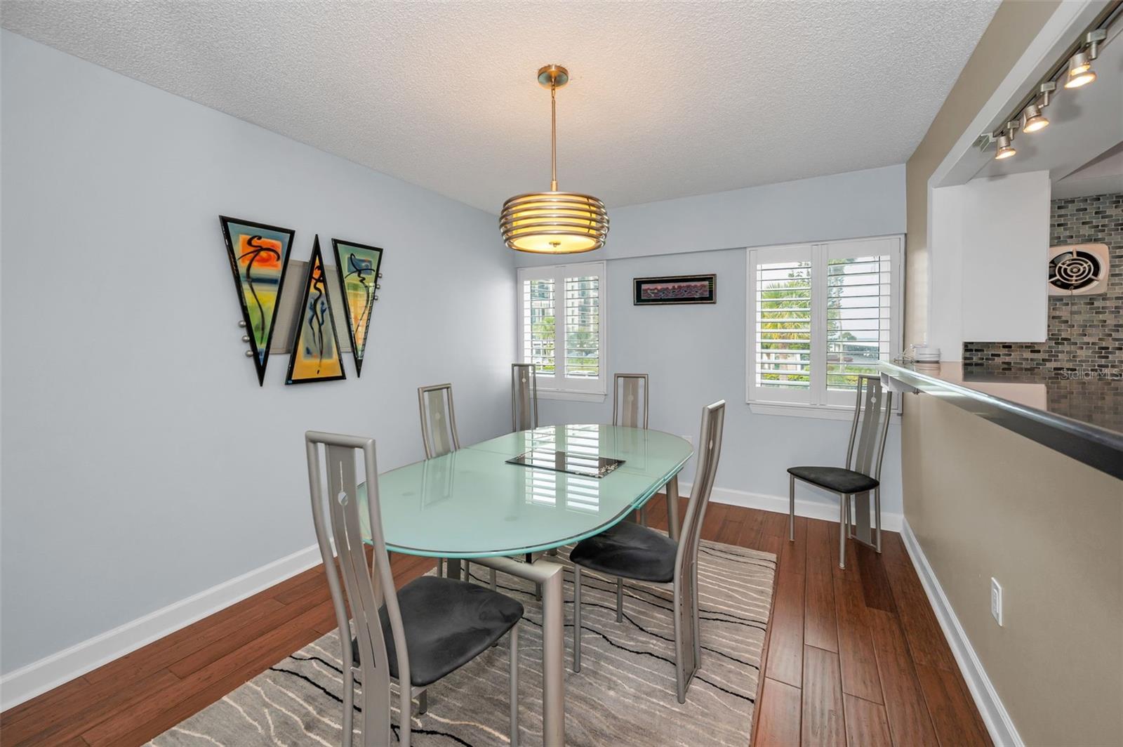 Image 32 of 84 For 1451 Gulf Boulevard 207