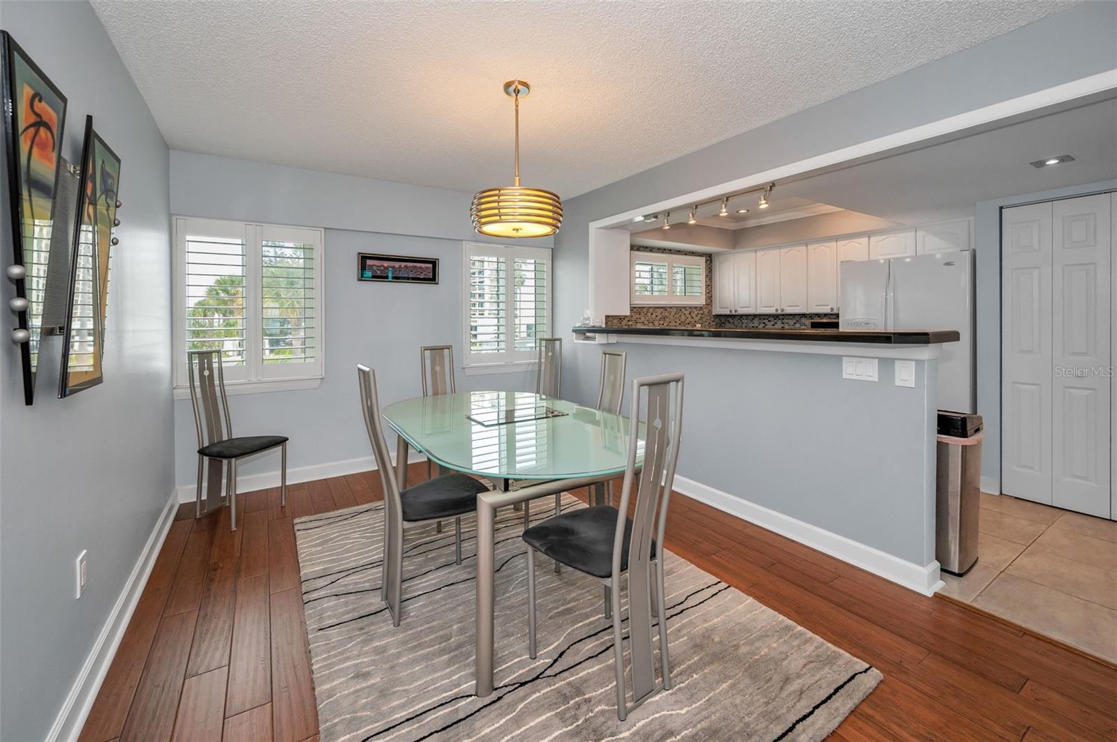 Image 34 of 84 For 1451 Gulf Boulevard 207