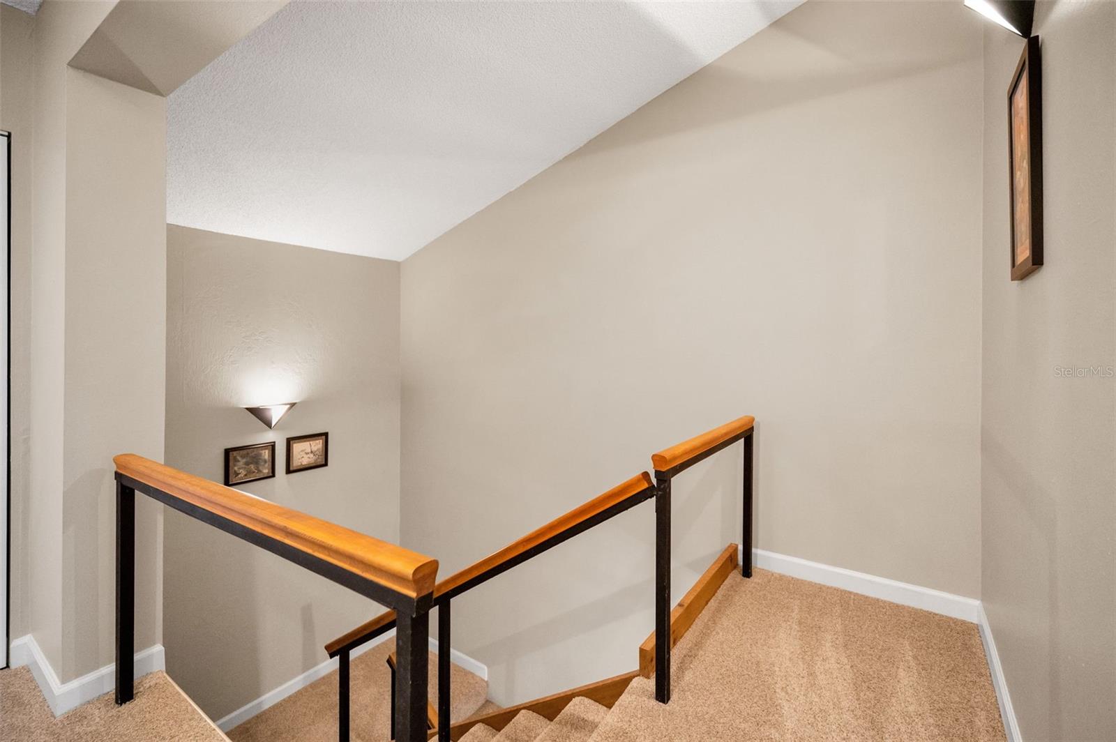 Image 46 of 84 For 1451 Gulf Boulevard 207