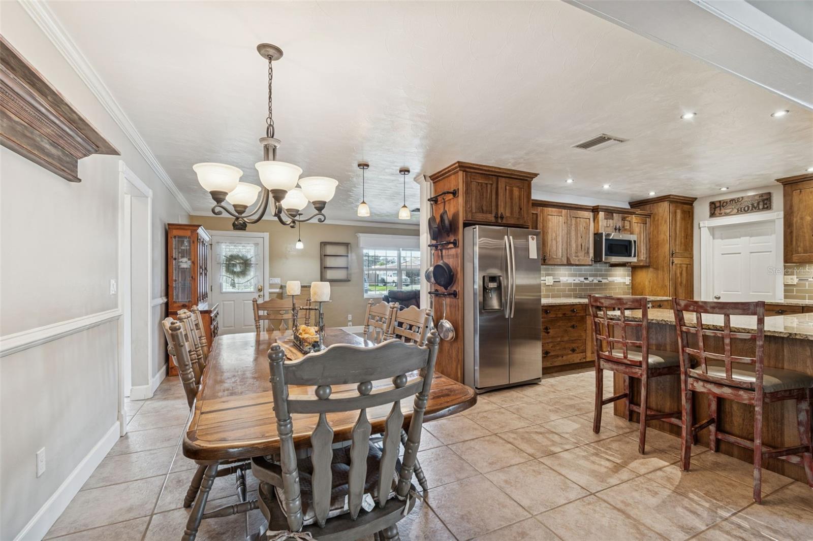 Image 10 of 37 For 461 Deville Drive E