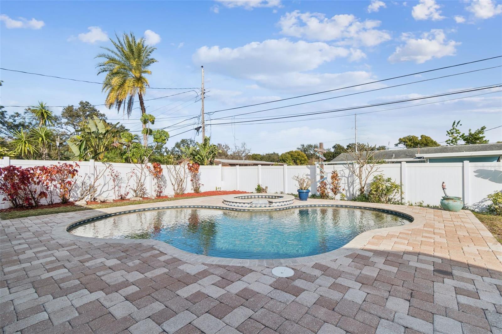 Image 34 of 37 For 461 Deville Drive E