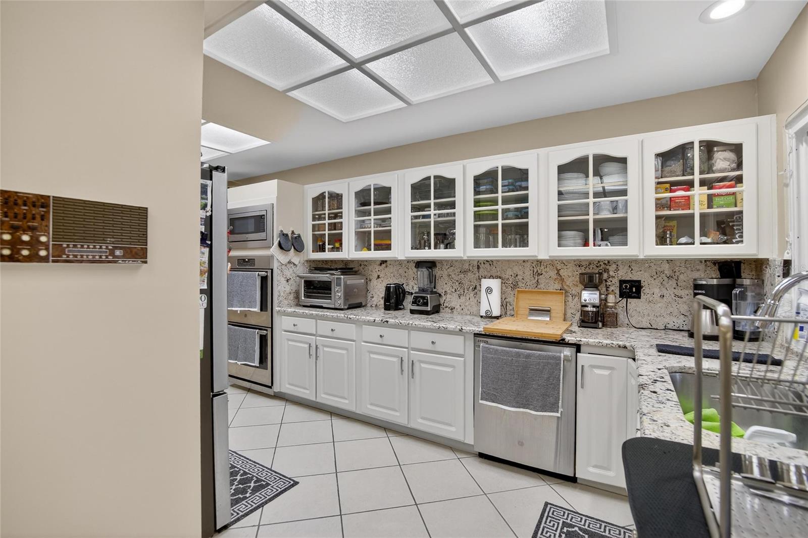 Image 16 of 99 For 133 Barrington Drive