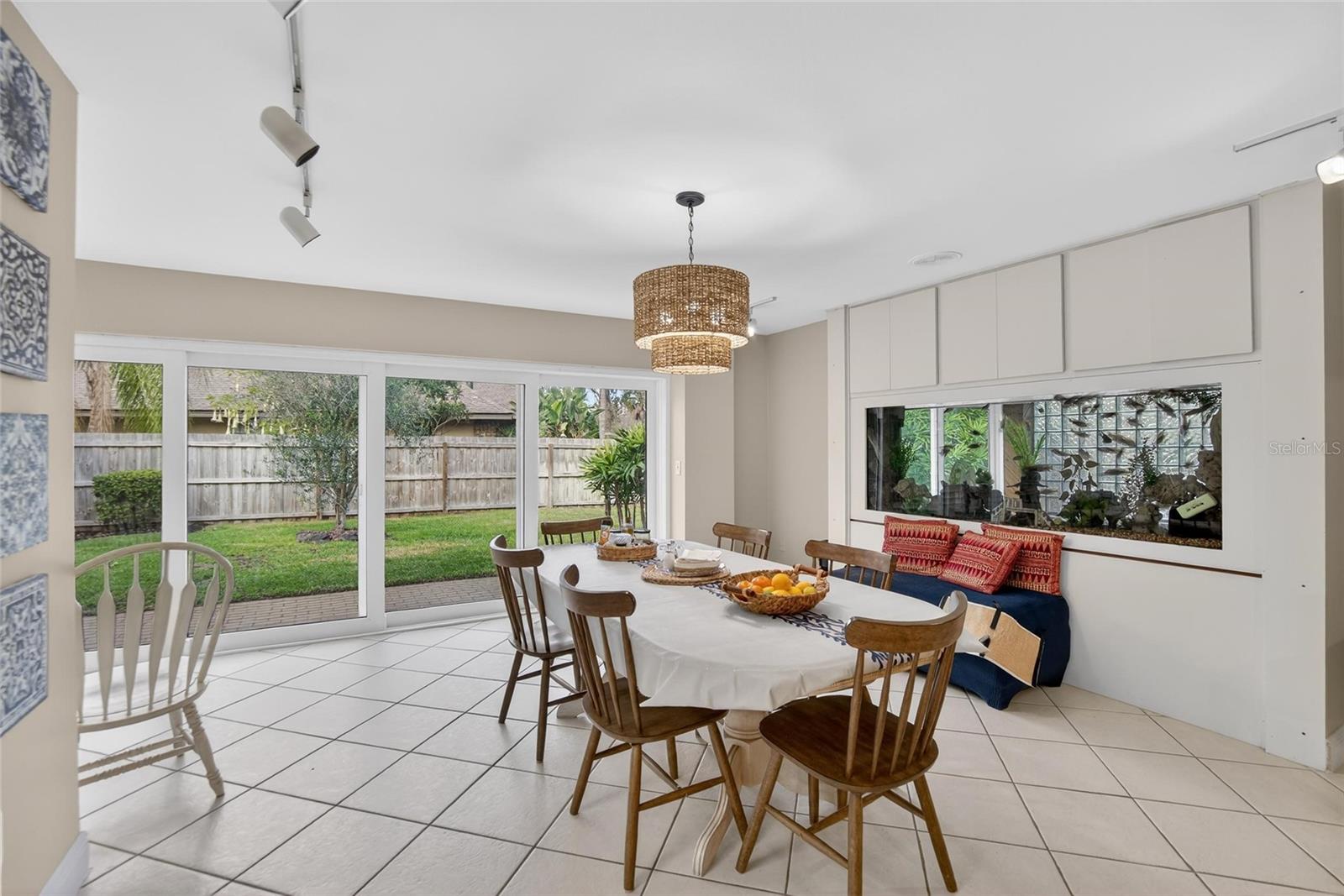 Image 25 of 99 For 133 Barrington Drive