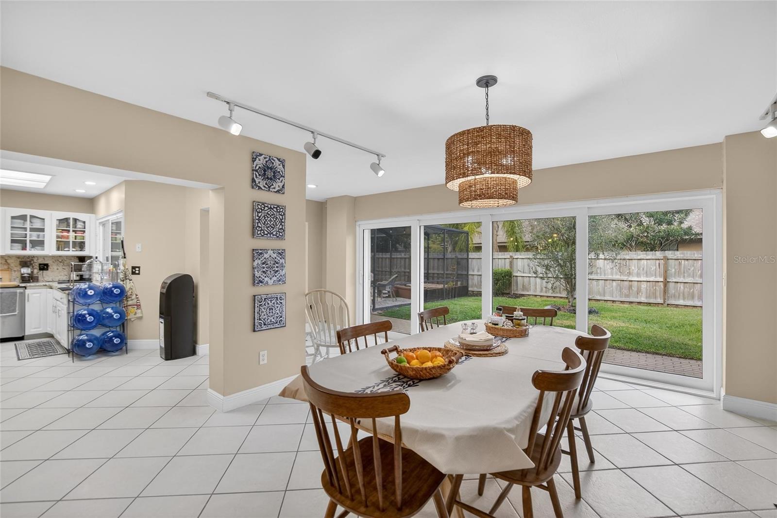 Image 26 of 99 For 133 Barrington Drive