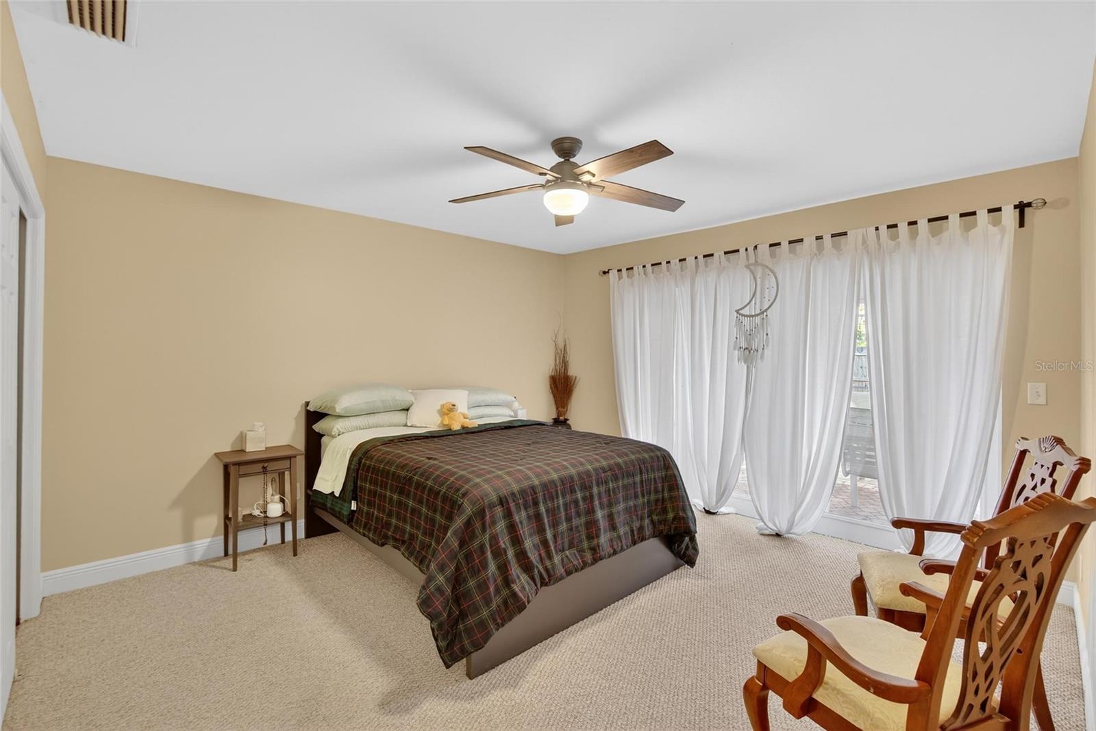 Image 30 of 99 For 133 Barrington Drive