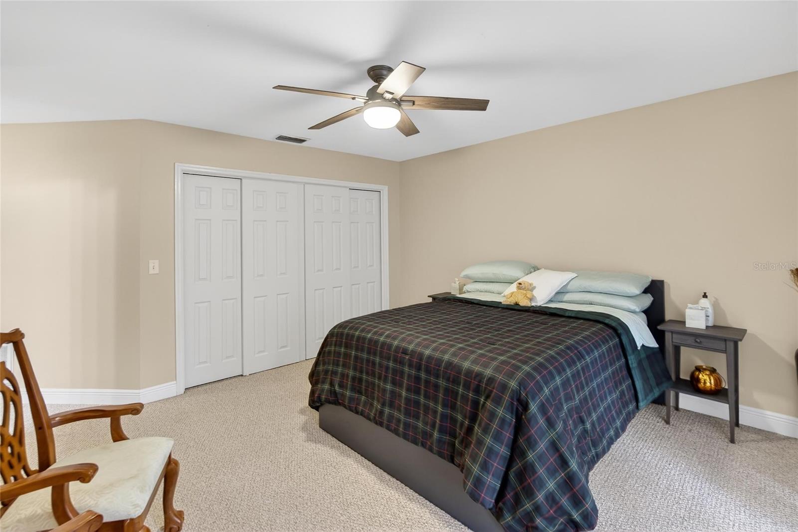 Image 31 of 99 For 133 Barrington Drive