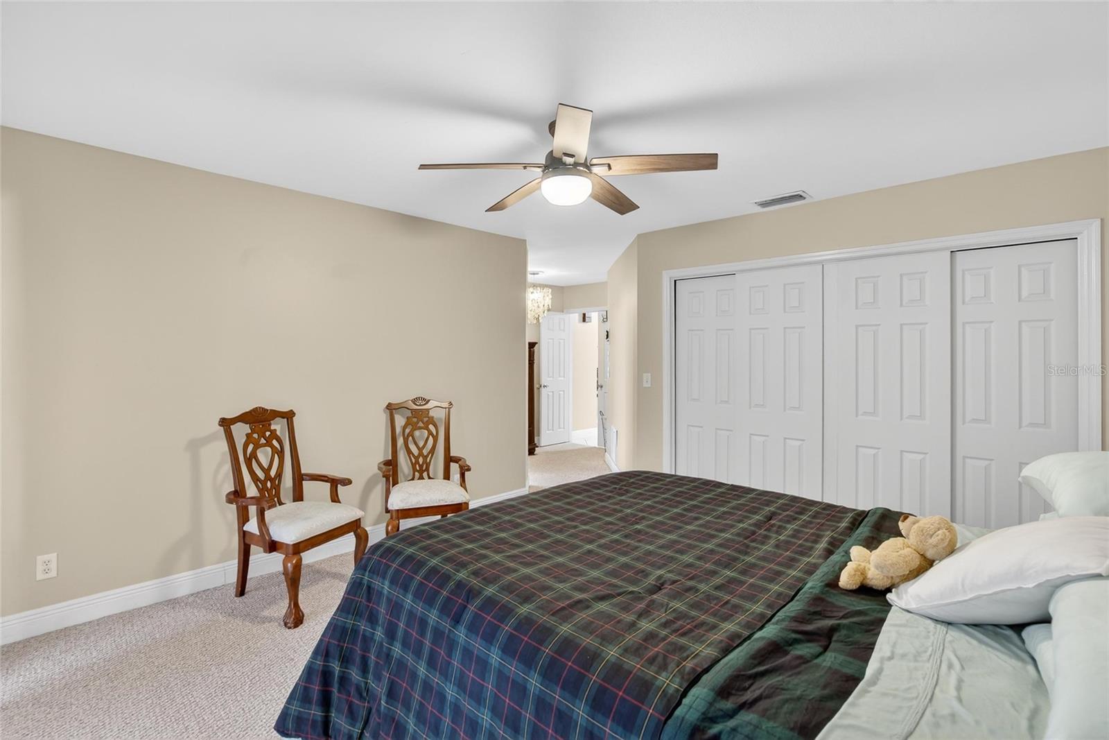 Image 32 of 99 For 133 Barrington Drive