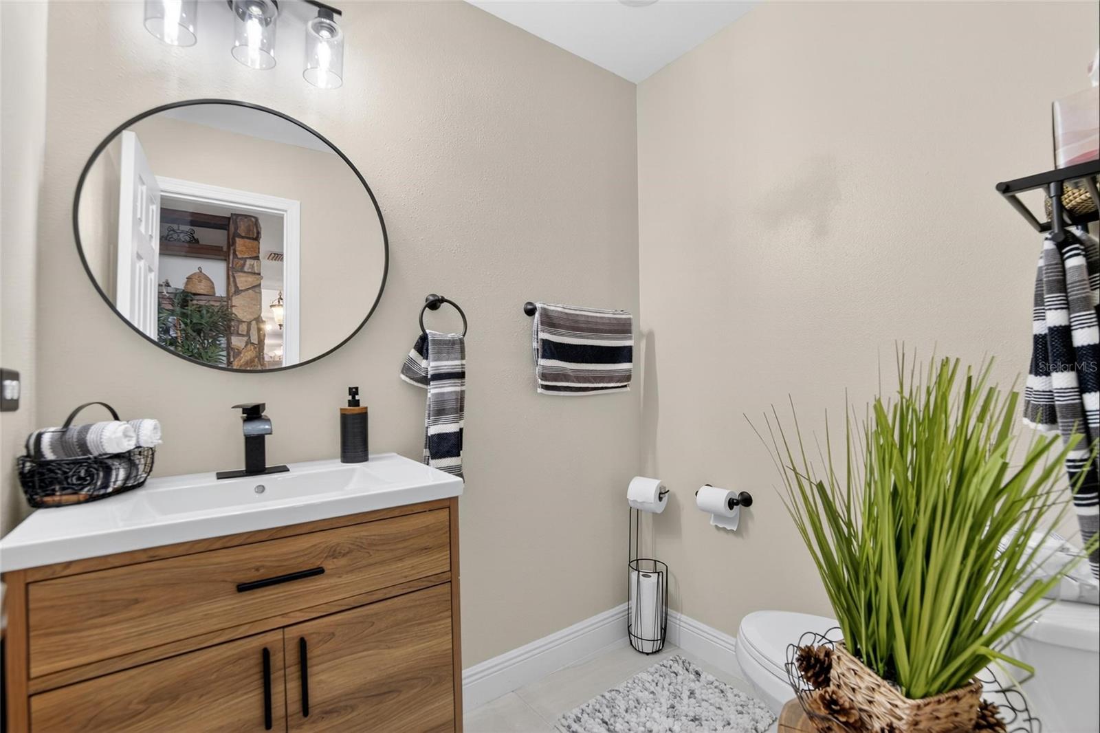 Image 42 of 99 For 133 Barrington Drive