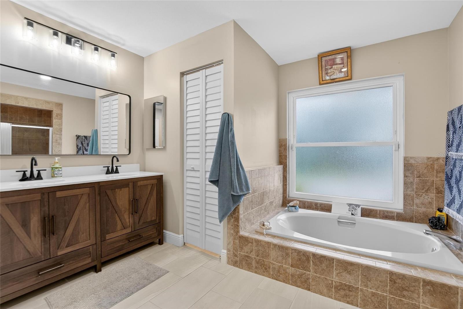 Image 48 of 99 For 133 Barrington Drive