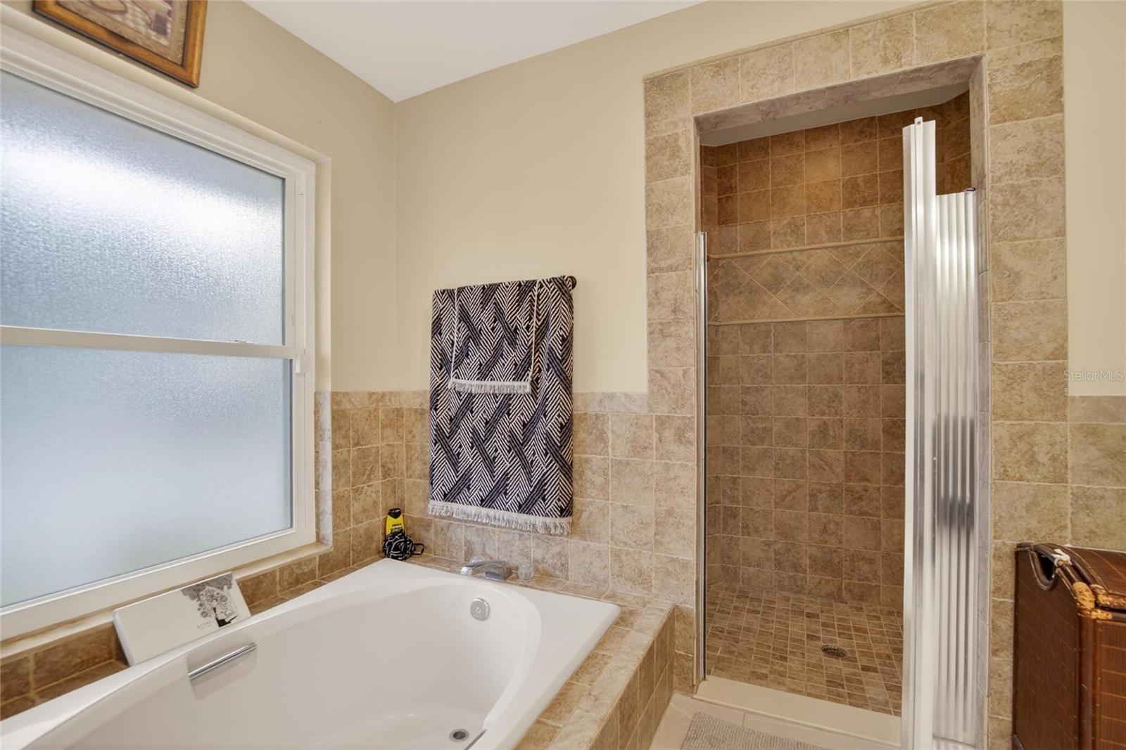 Image 50 of 99 For 133 Barrington Drive