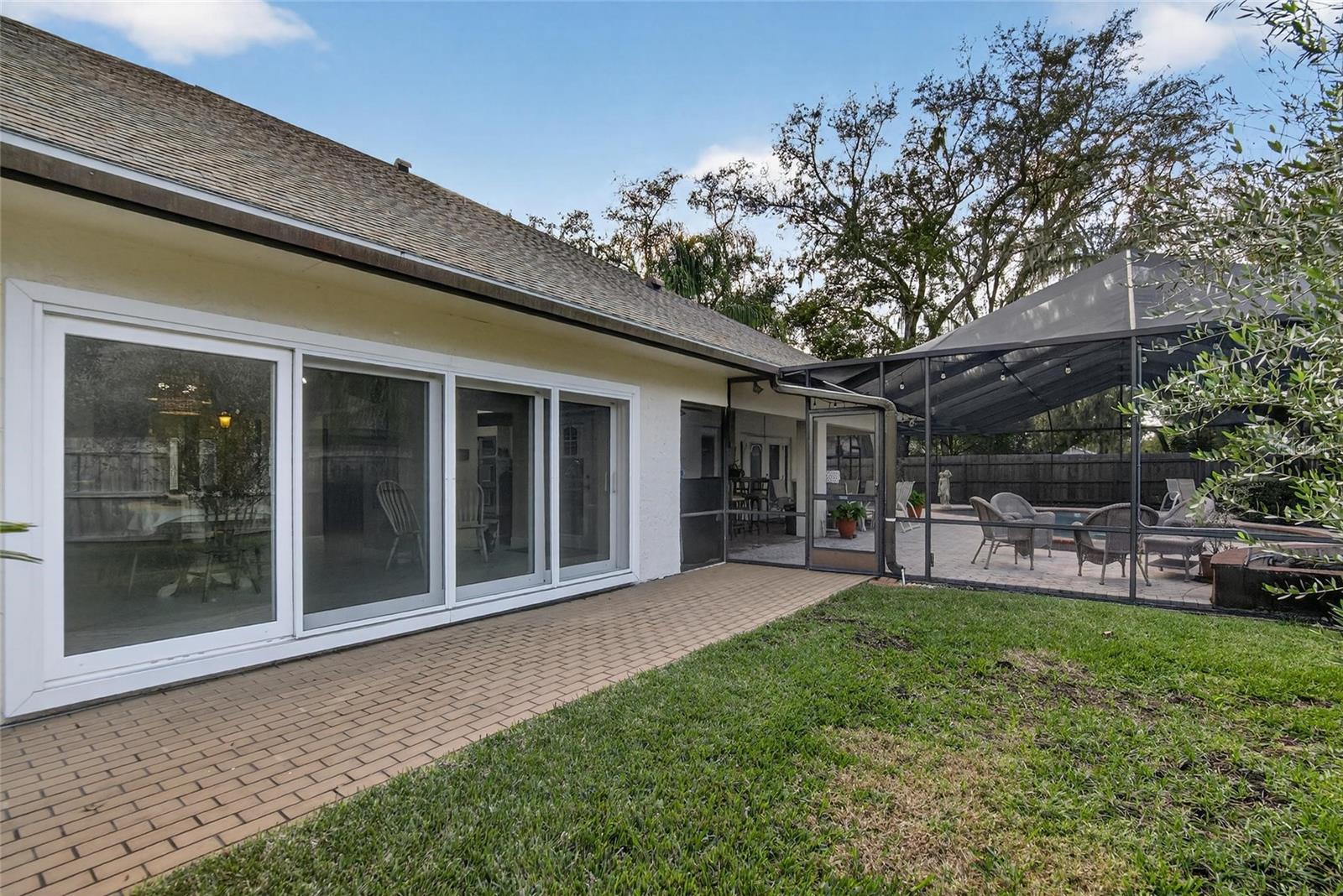 Image 68 of 99 For 133 Barrington Drive