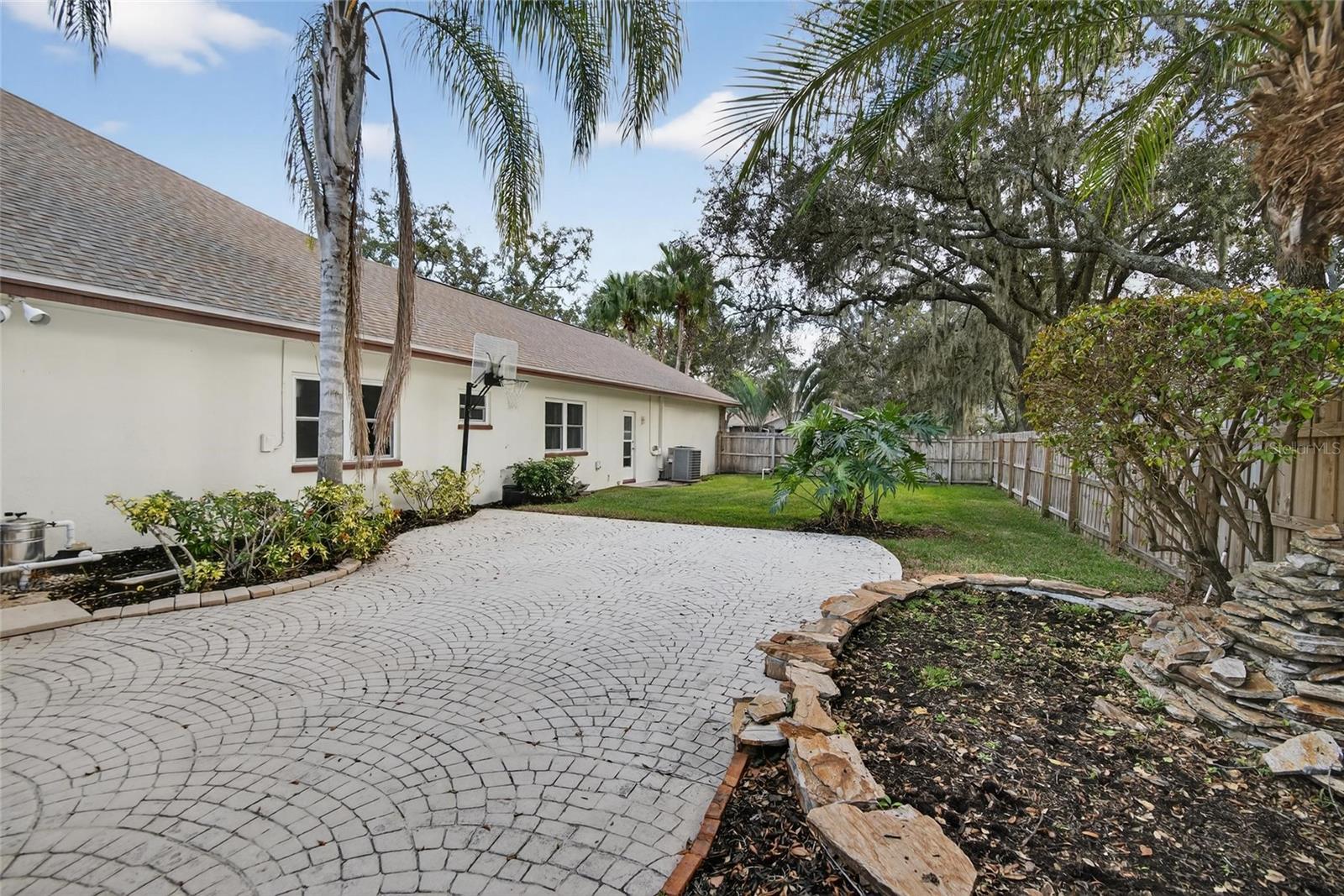 Image 69 of 99 For 133 Barrington Drive