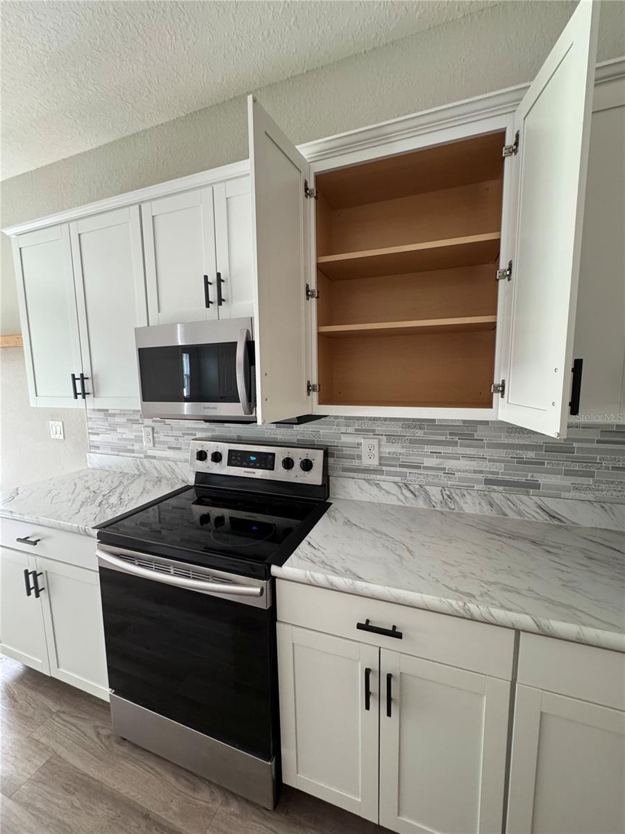 Image 12 of 42 For 5515 91st Street