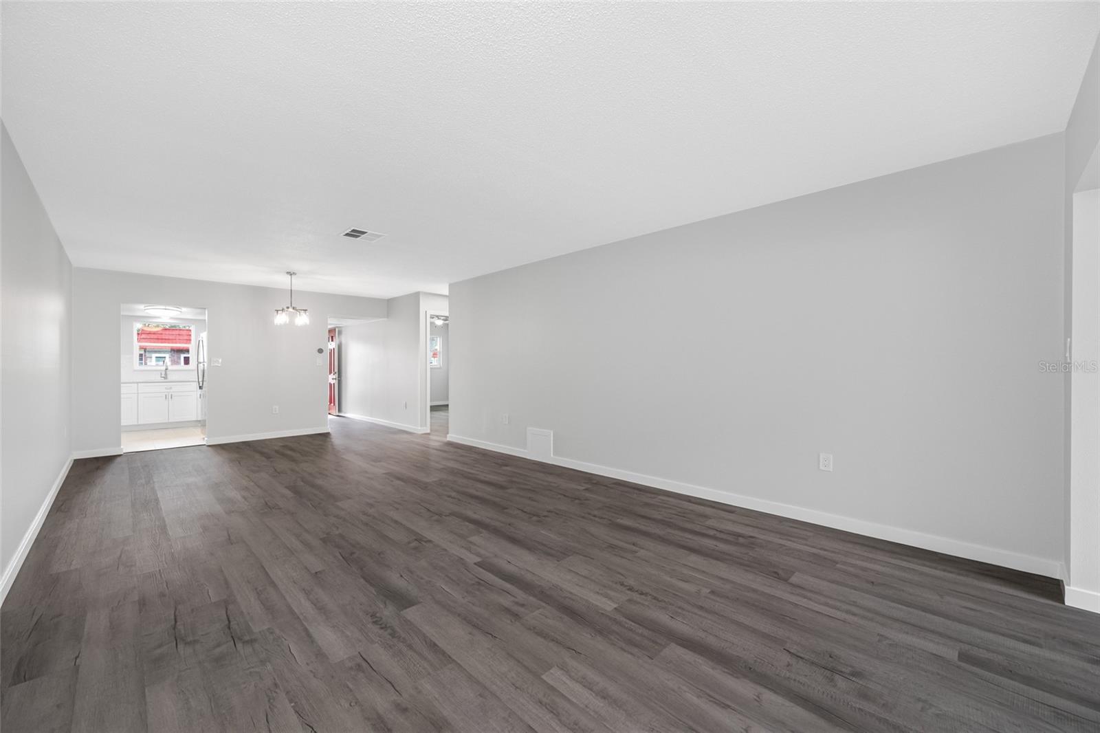 Image 10 of 35 For 5860 38th Avenue N 34