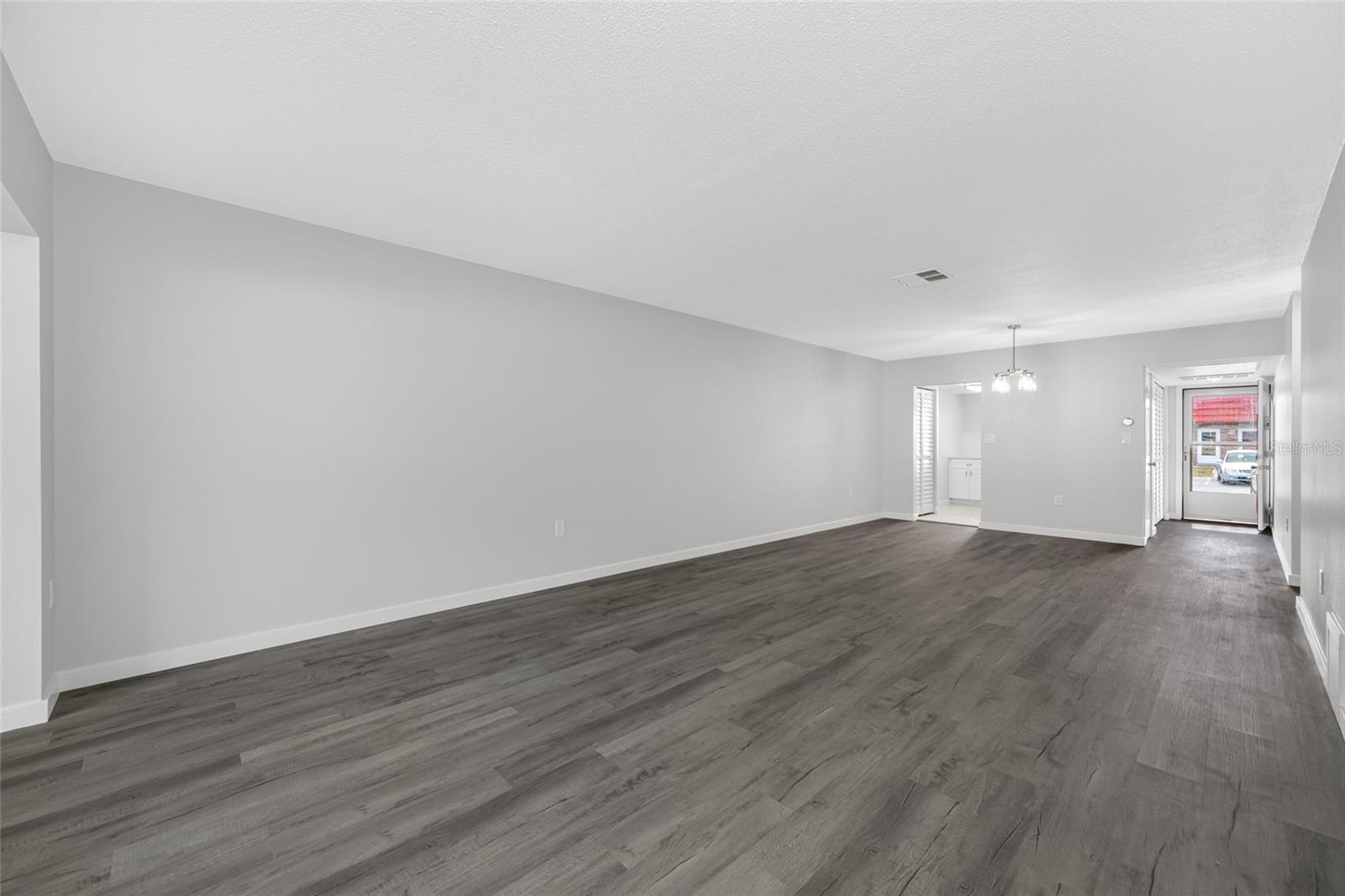 Image 11 of 35 For 5860 38th Avenue N 34