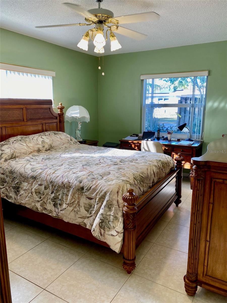 Image 20 of 35 For 1616 Lake Avenue 4