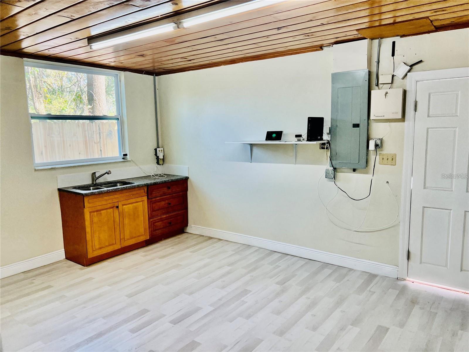 Image 29 of 39 For 8152 Cherokee Avenue