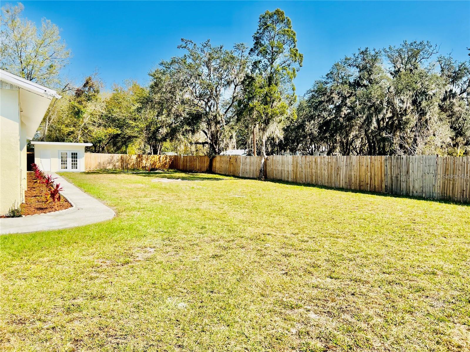 Image 35 of 39 For 8152 Cherokee Avenue