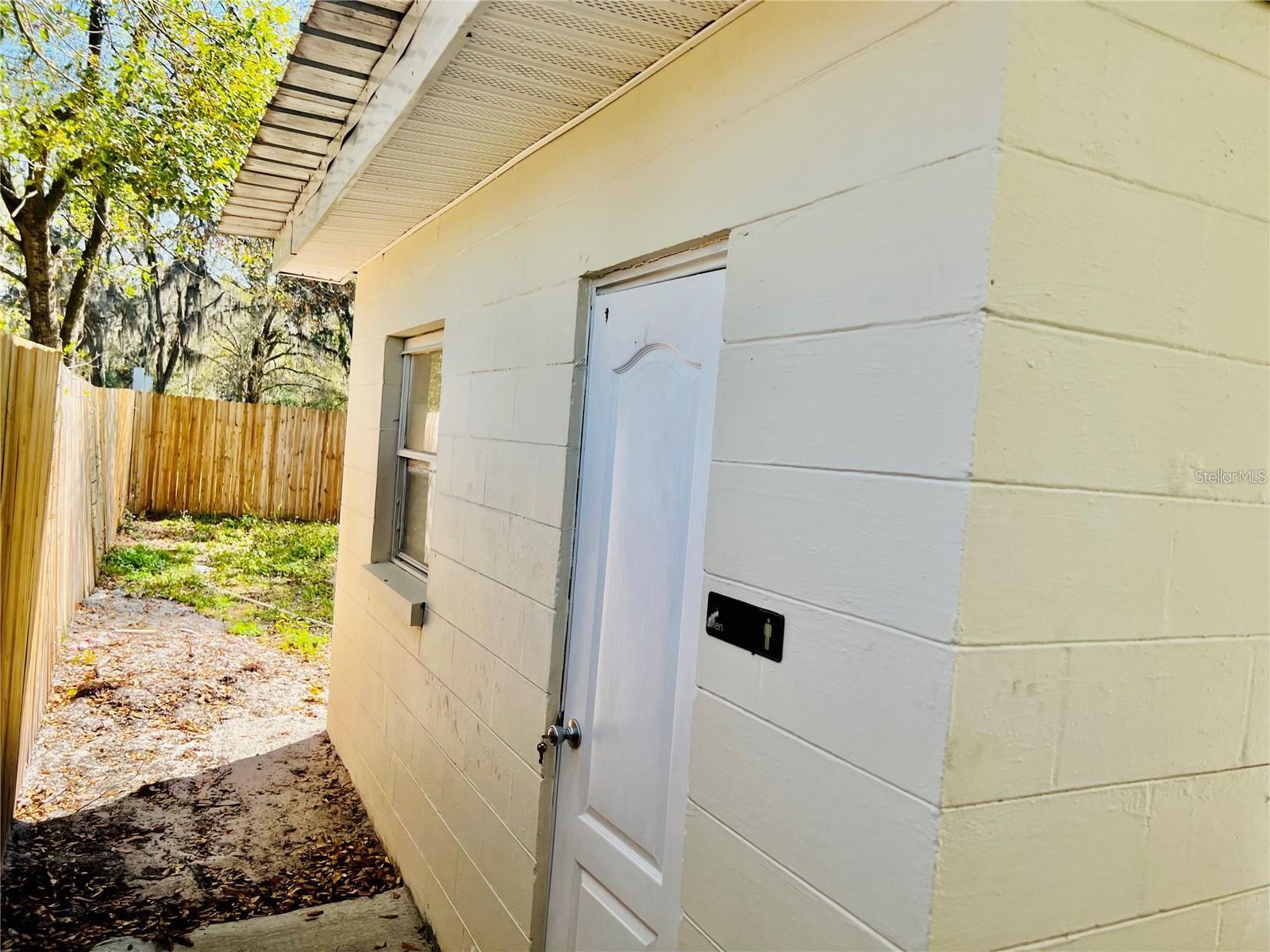 Image 38 of 39 For 8152 Cherokee Avenue