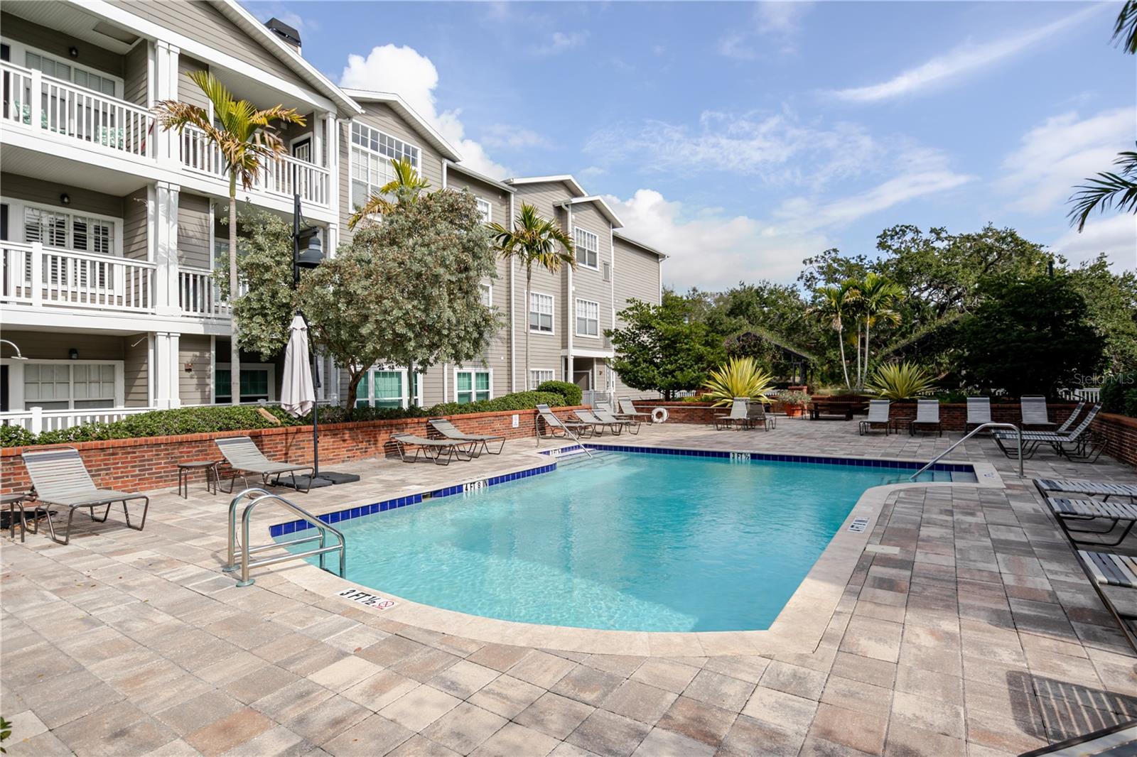 Image 33 of 38 For 800 Dakota Avenue 336