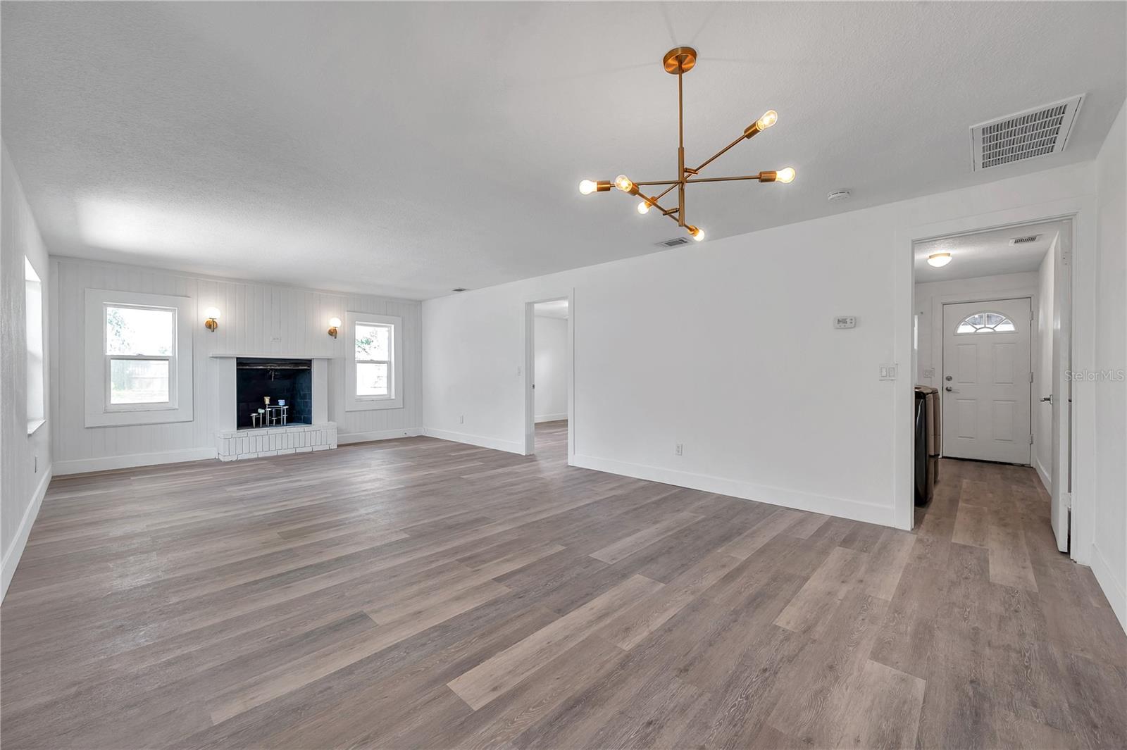 Image 15 of 33 For 921 7th Street Nw