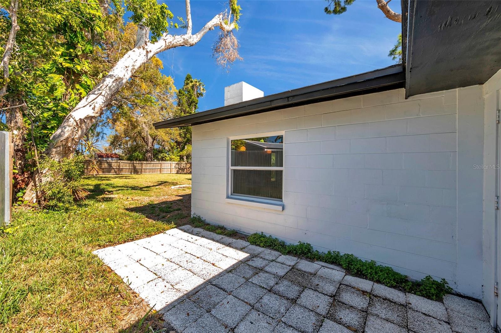 Image 26 of 33 For 921 7th Street Nw