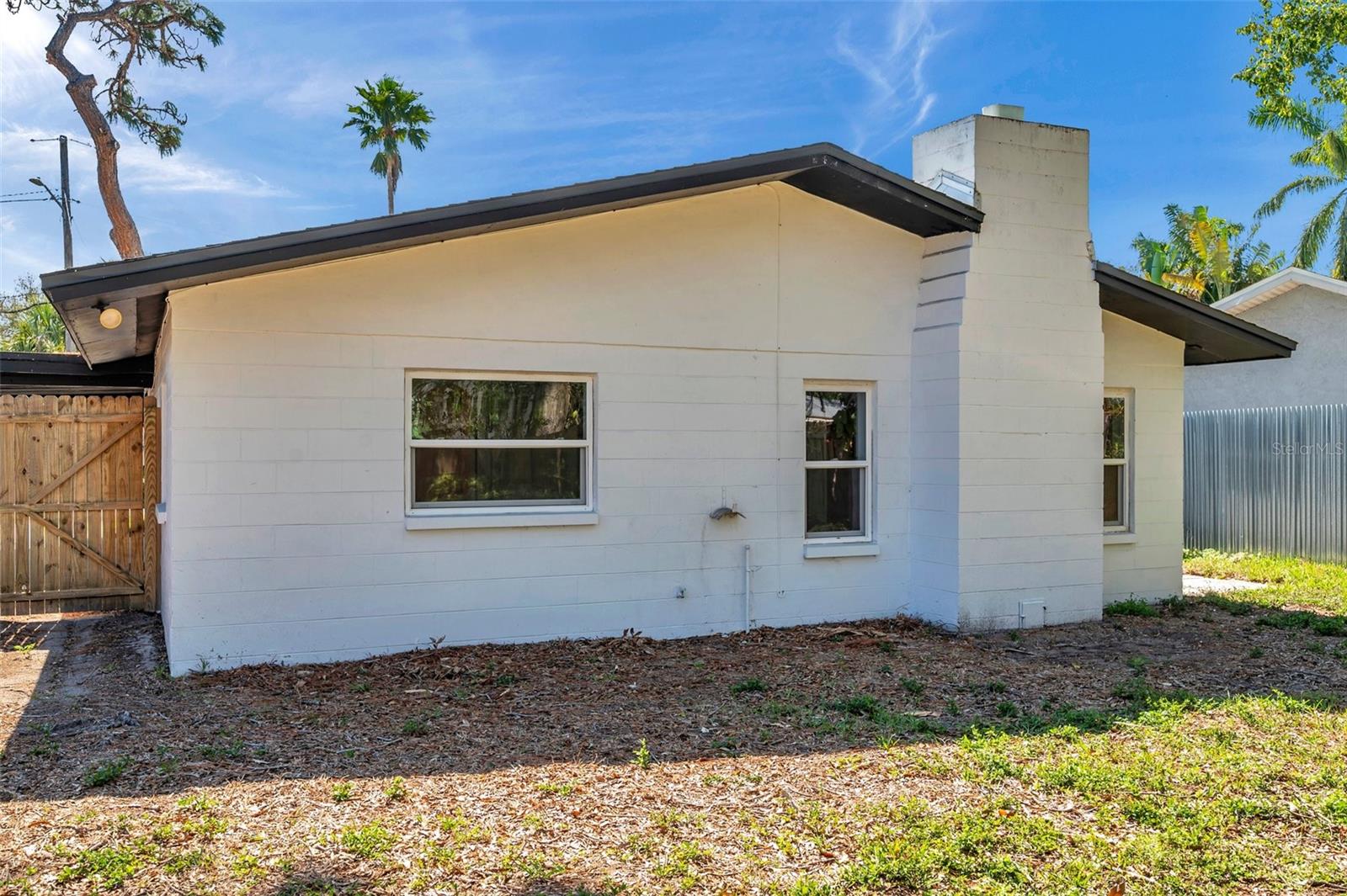 Image 29 of 33 For 921 7th Street Nw