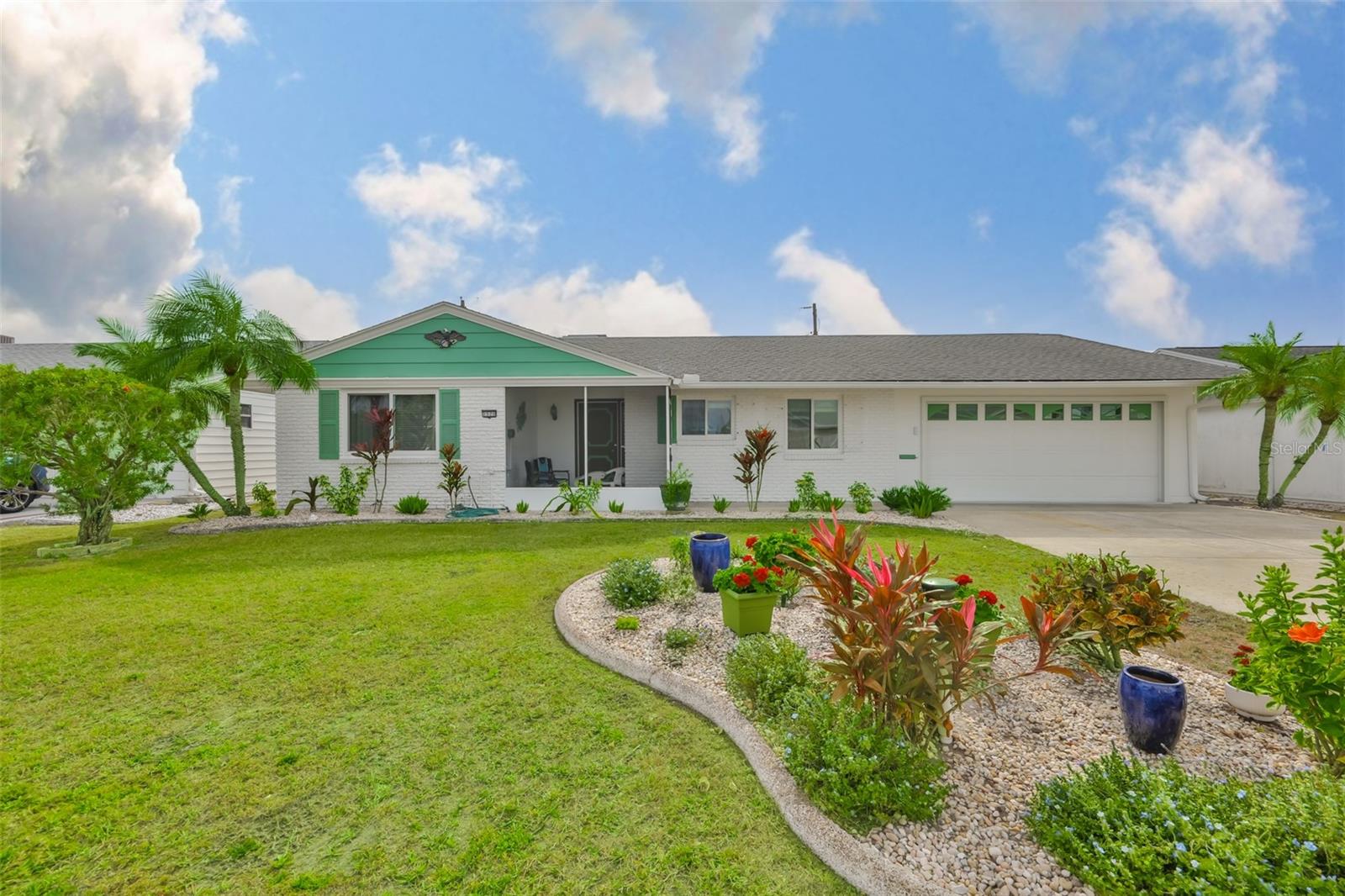 Image 4 of 51 For 1520 Danbury Drive