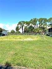 Listing photo id 2 for 208 La Costa