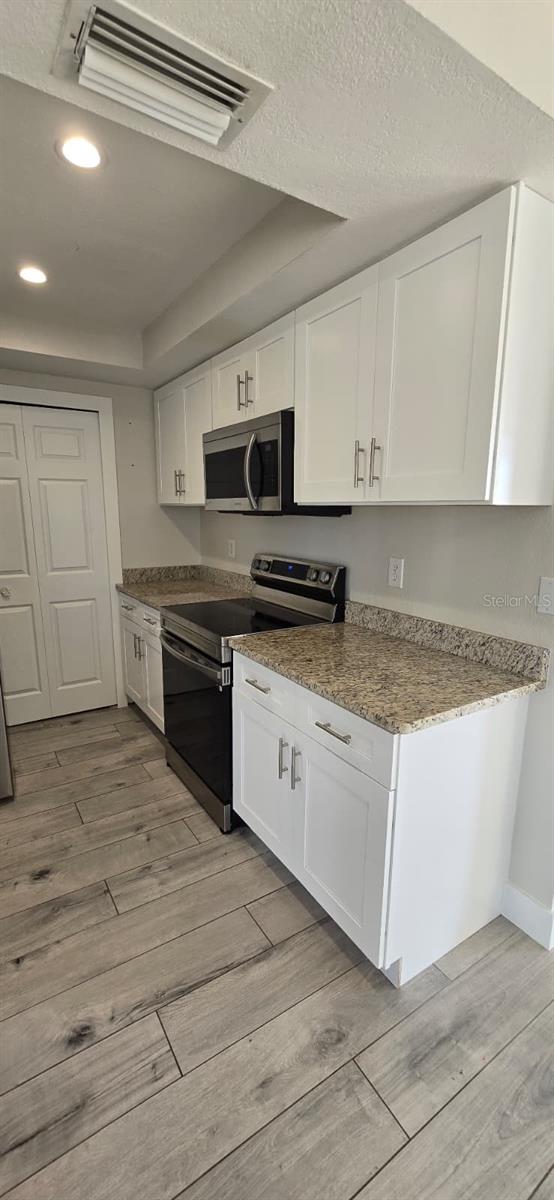 Image 5 of 15 For 3722 Rosemary Drive A