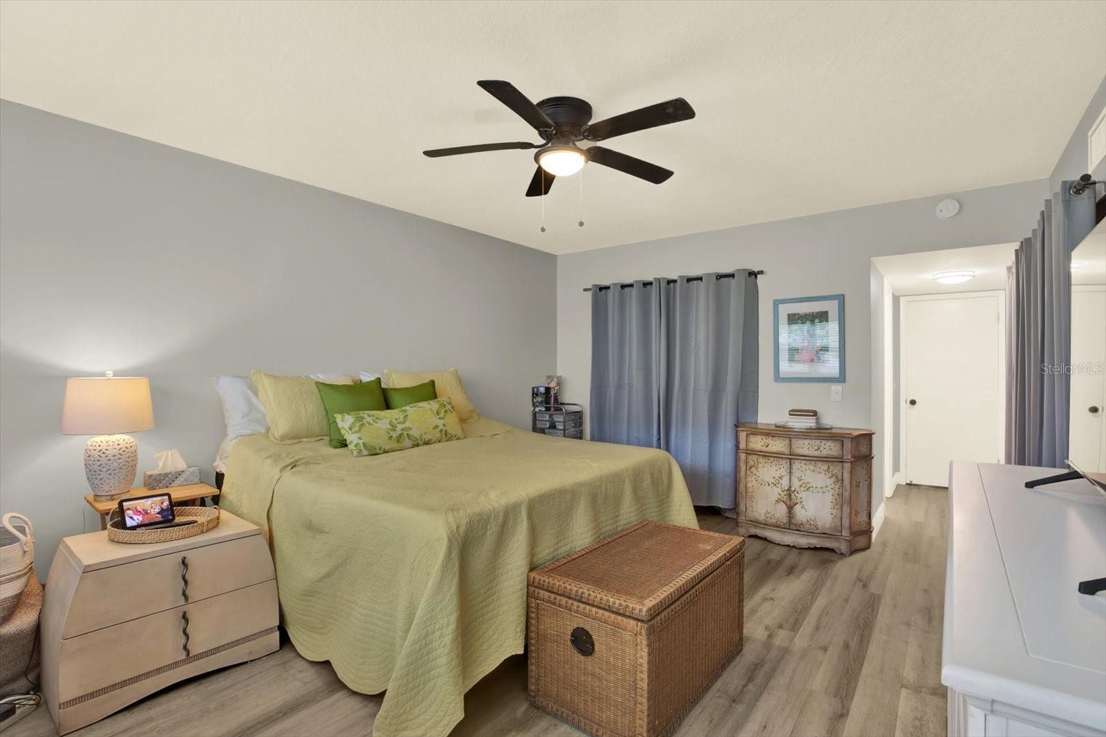 Image 11 of 18 For 2262 Swedish Drive 14