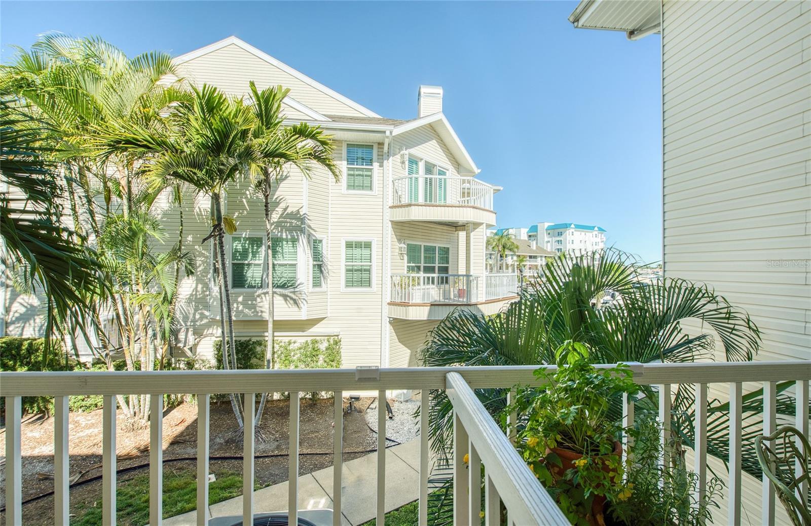 Image 11 of 42 For 9211 Captiva Circle