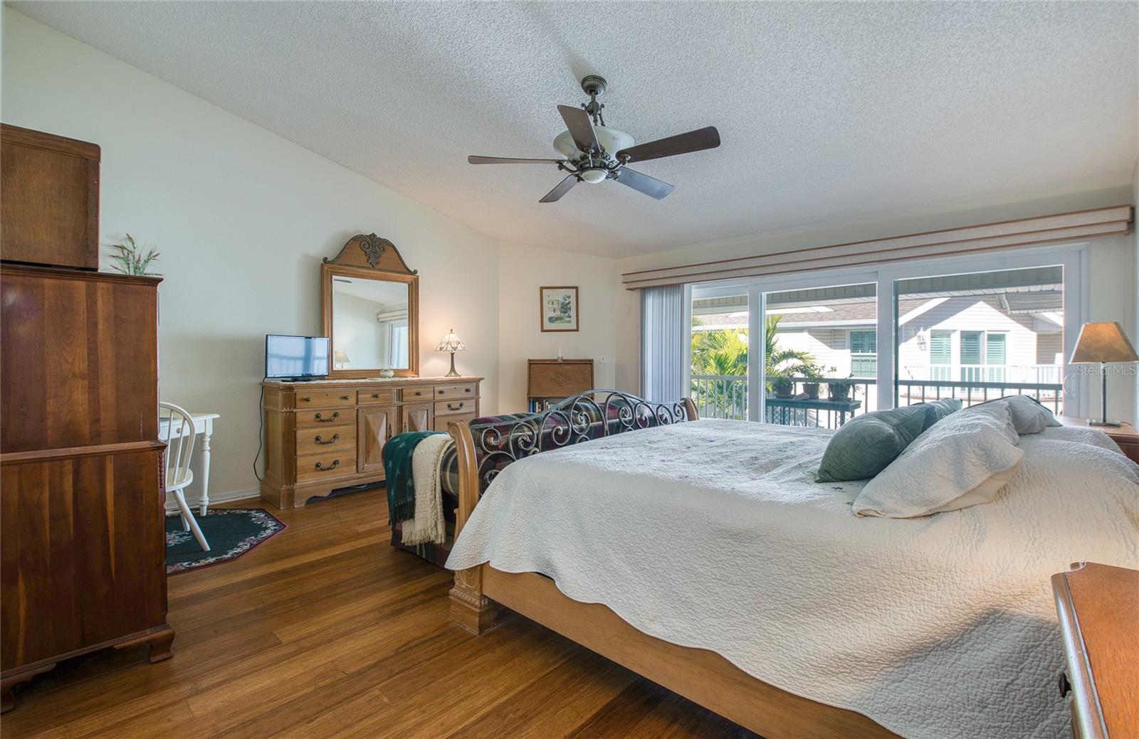 Image 18 of 42 For 9211 Captiva Circle