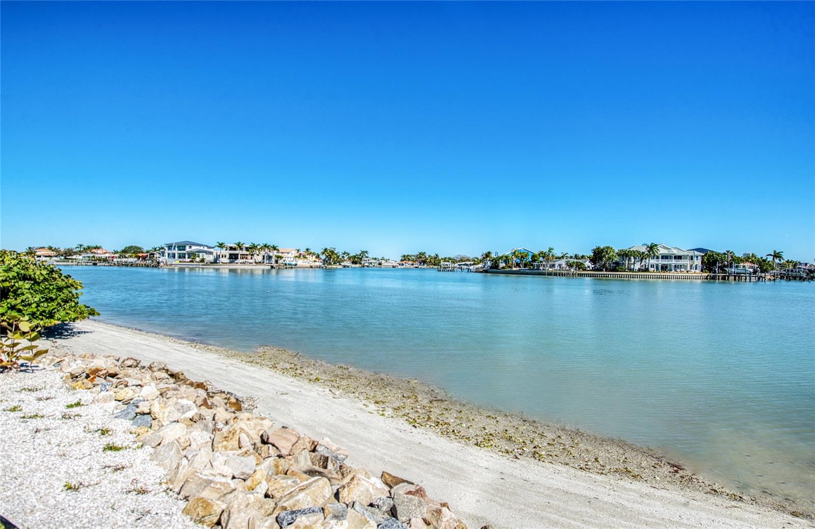 Image 33 of 42 For 9211 Captiva Circle