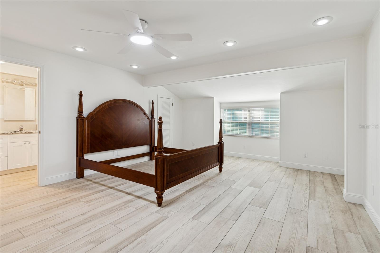 Image 13 of 44 For 9628 Davis Road