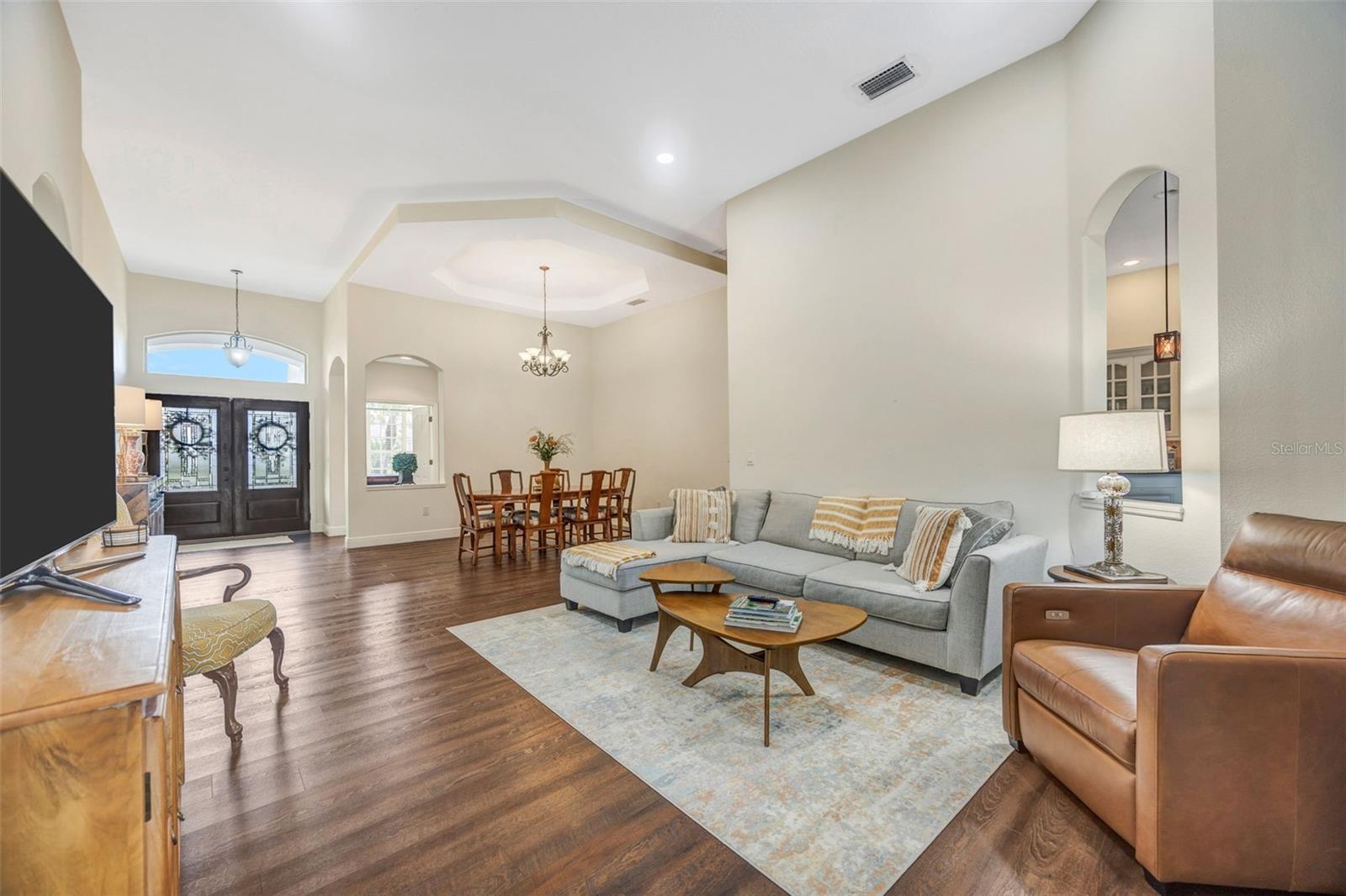 Image 17 of 57 For 6120 Chene Court