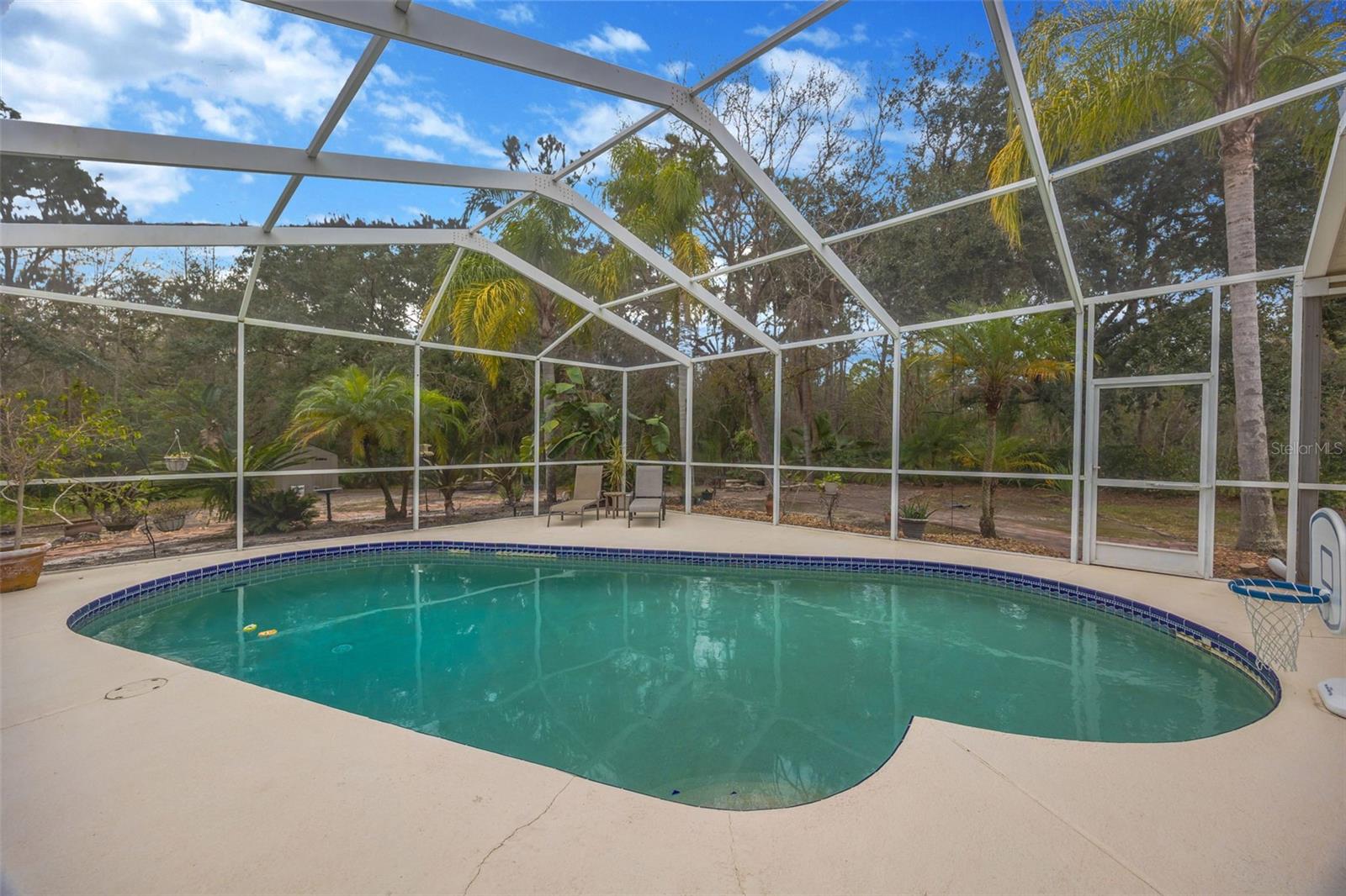 Image 25 of 57 For 6120 Chene Court