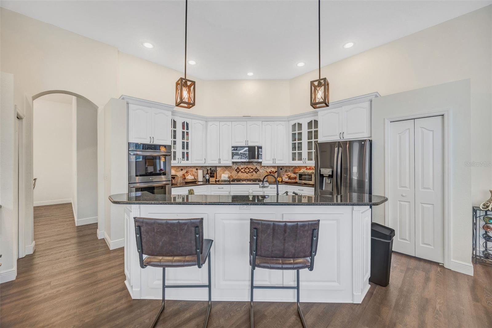 Image 5 of 57 For 6120 Chene Court