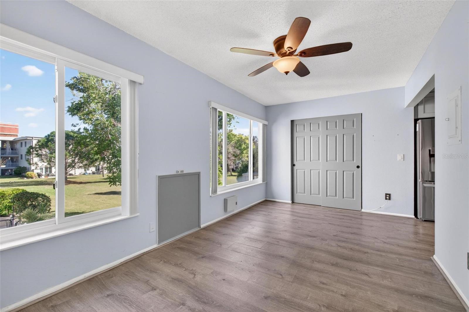 Image 11 of 41 For 2370 Jamaican Street 44