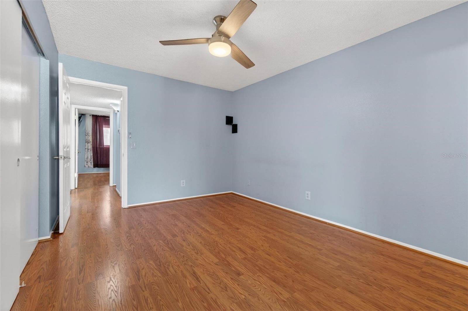 Image 13 of 41 For 2370 Jamaican Street 44