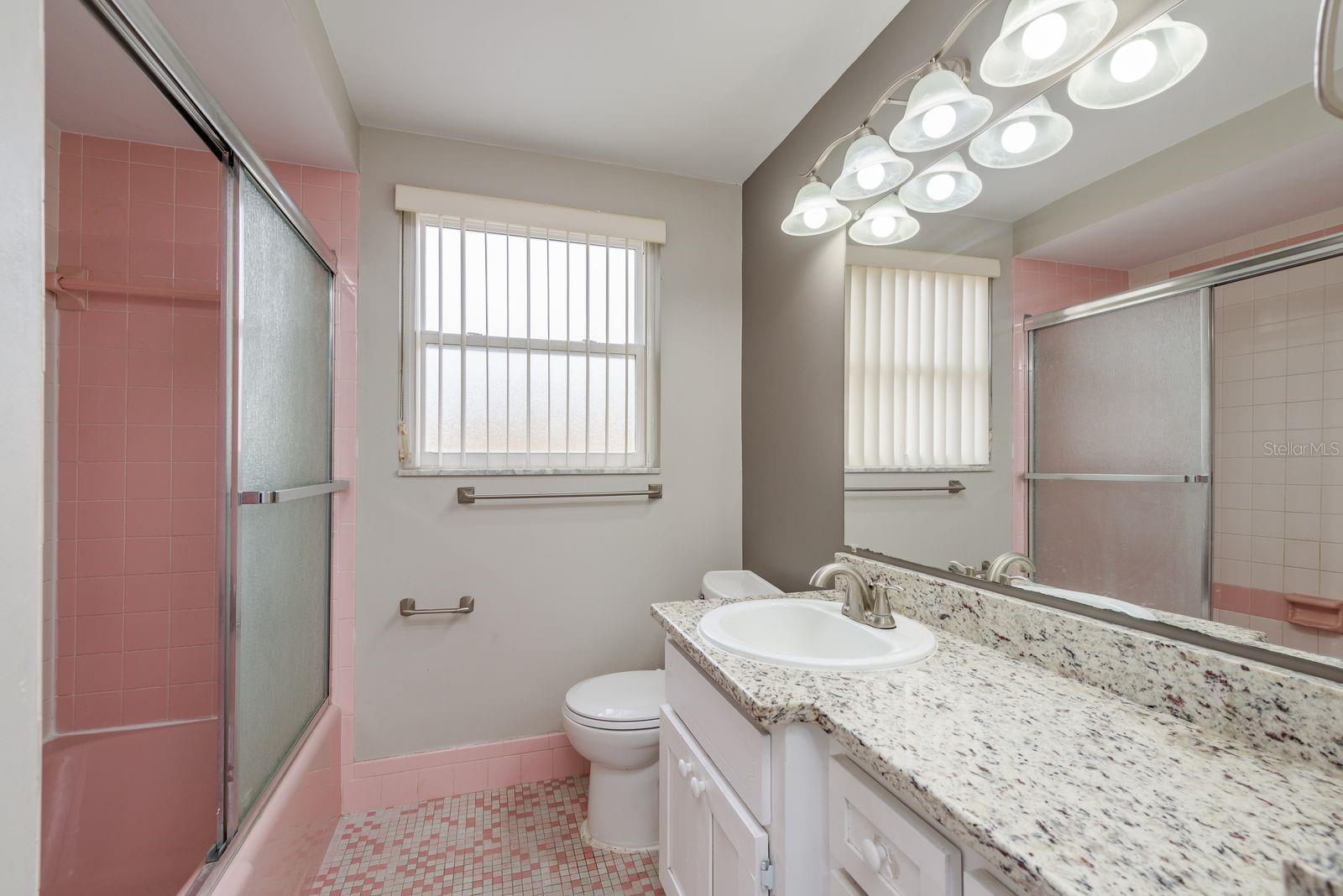 Image 22 of 29 For 10521 Oak Hill Drive