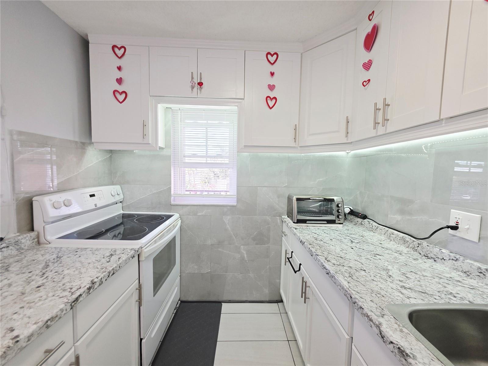 Image 10 of 66 For 6960 20th Avenue N 302