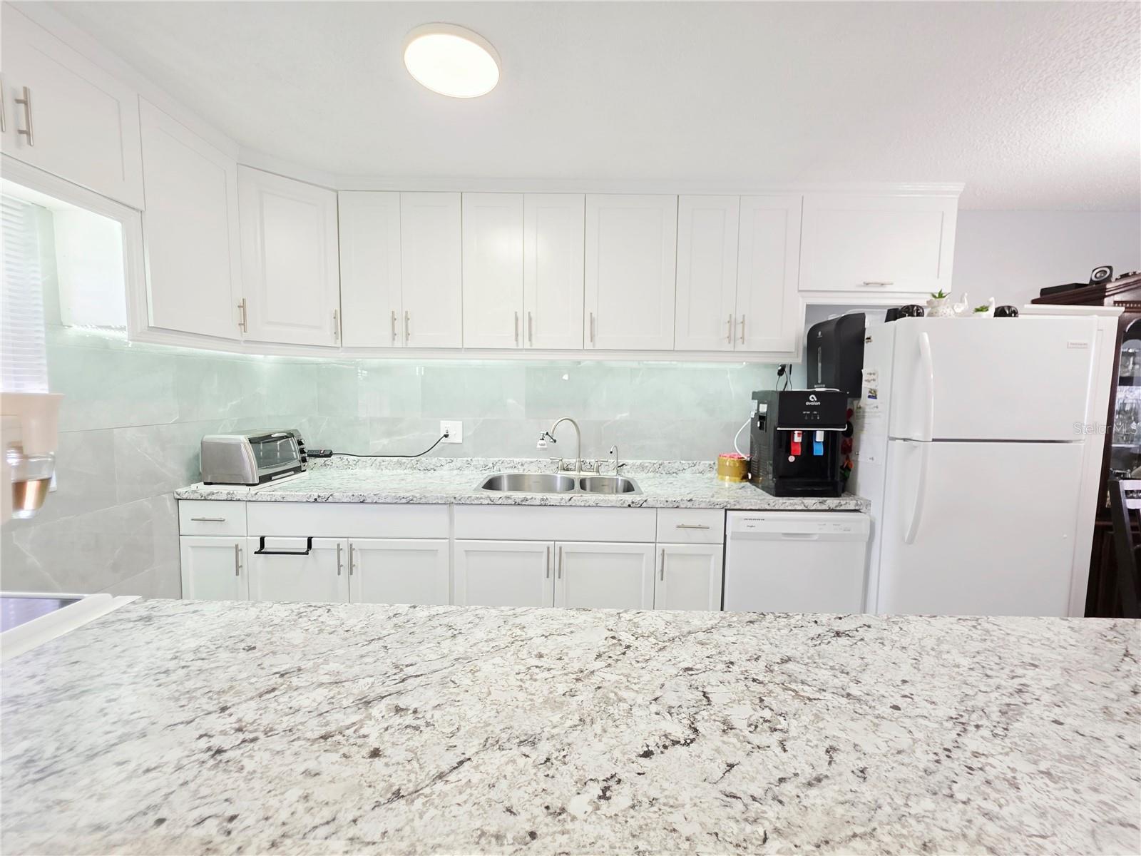 Image 13 of 66 For 6960 20th Avenue N 302