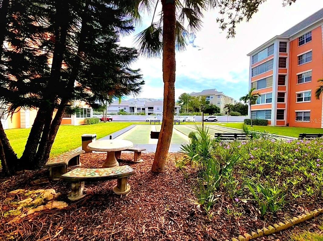 Image 4 of 66 For 6960 20th Avenue N 302