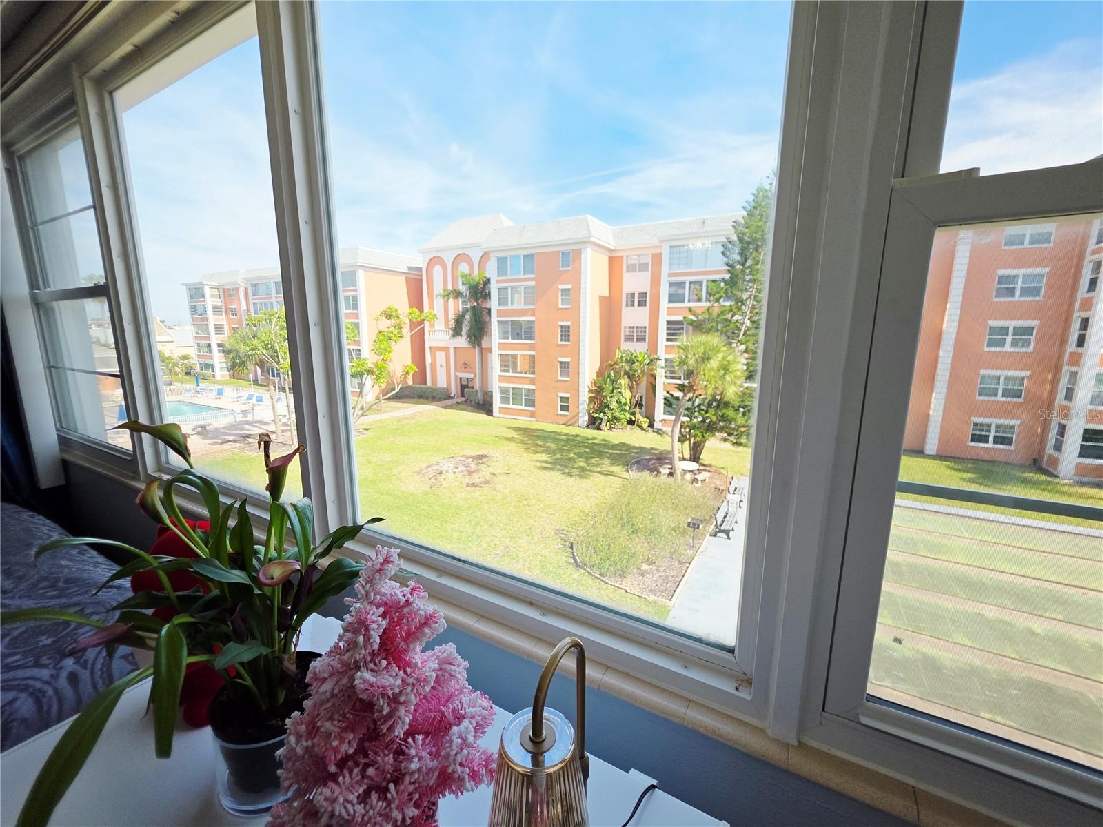 Image 42 of 66 For 6960 20th Avenue N 302