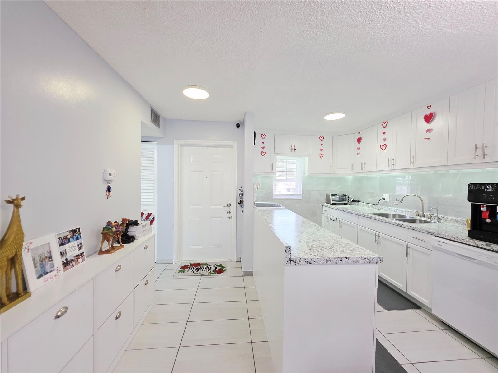 Image 7 of 66 For 6960 20th Avenue N 302