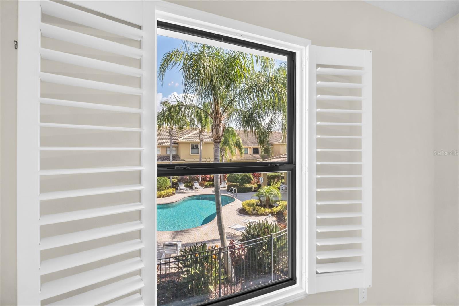 Image 36 of 52 For 4739 Silverking Way