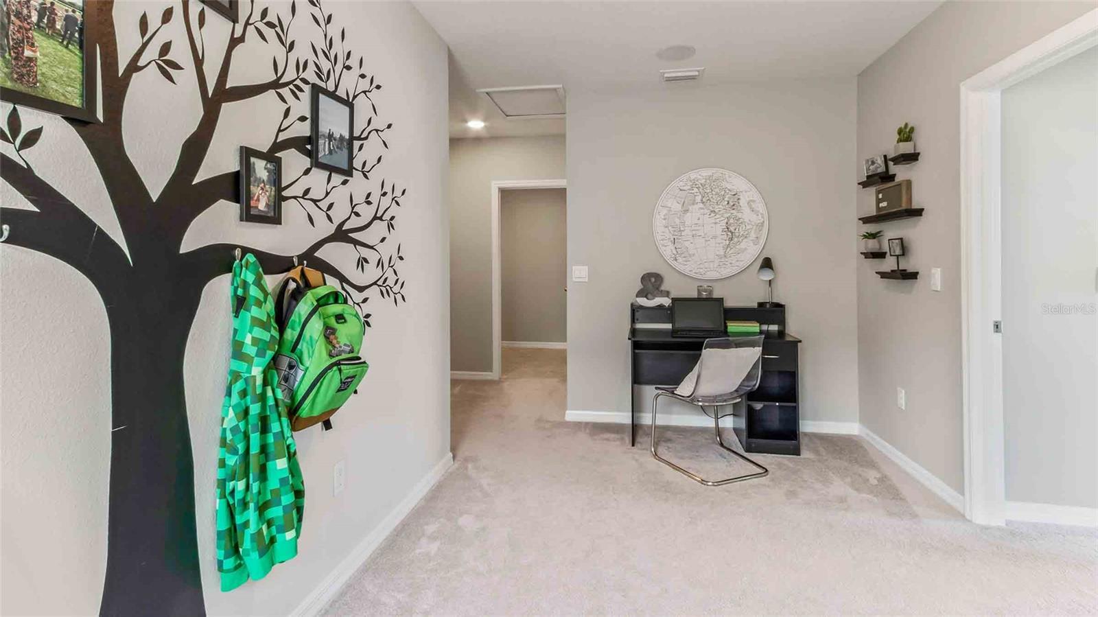 Image 10 of 17 For 37060 Kings Crown Drive